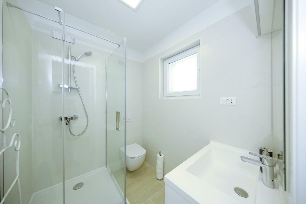 Valadar Apartments Privlaka  Ngoại thất bức ảnh